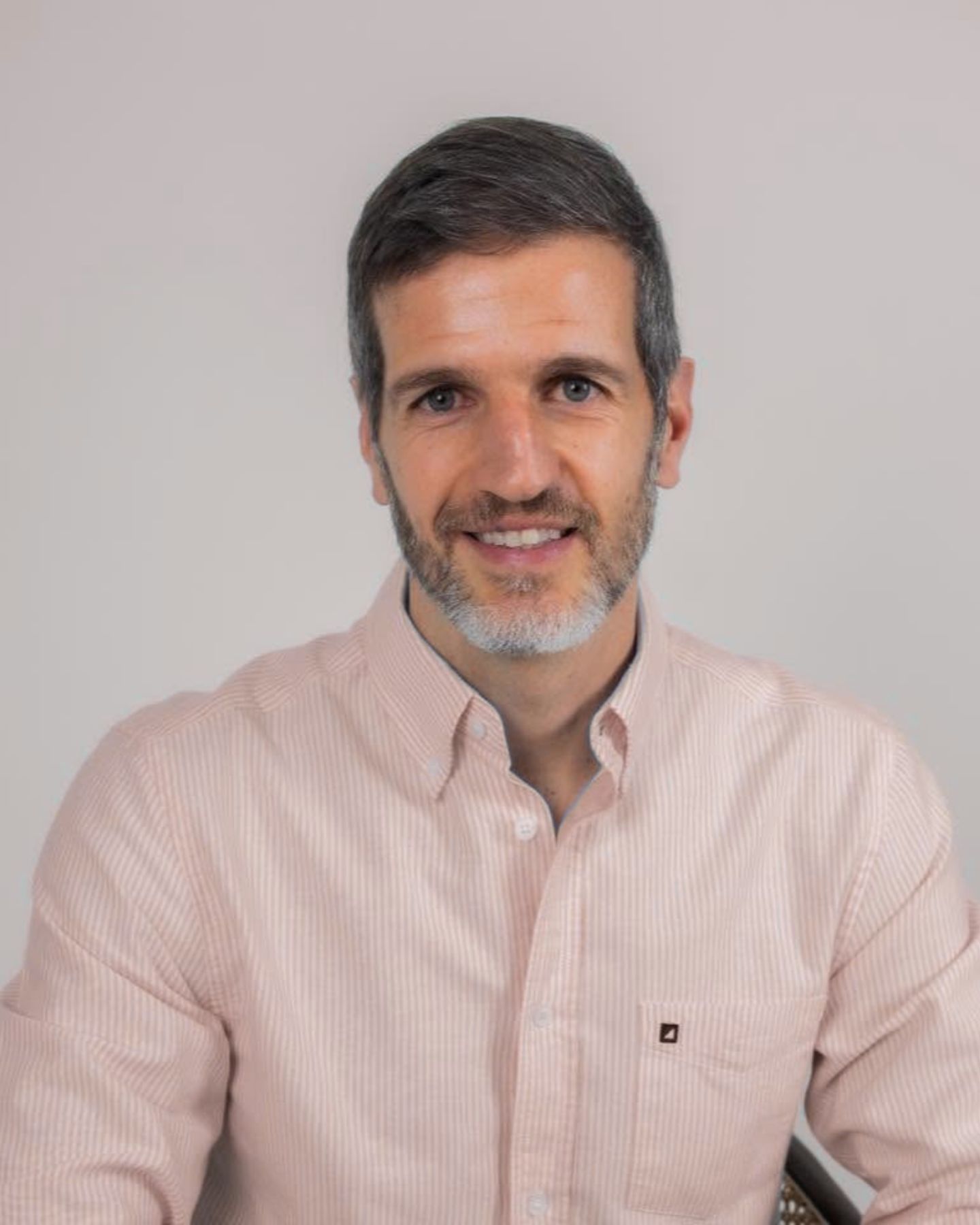 DR. HUGO RODRIGUES