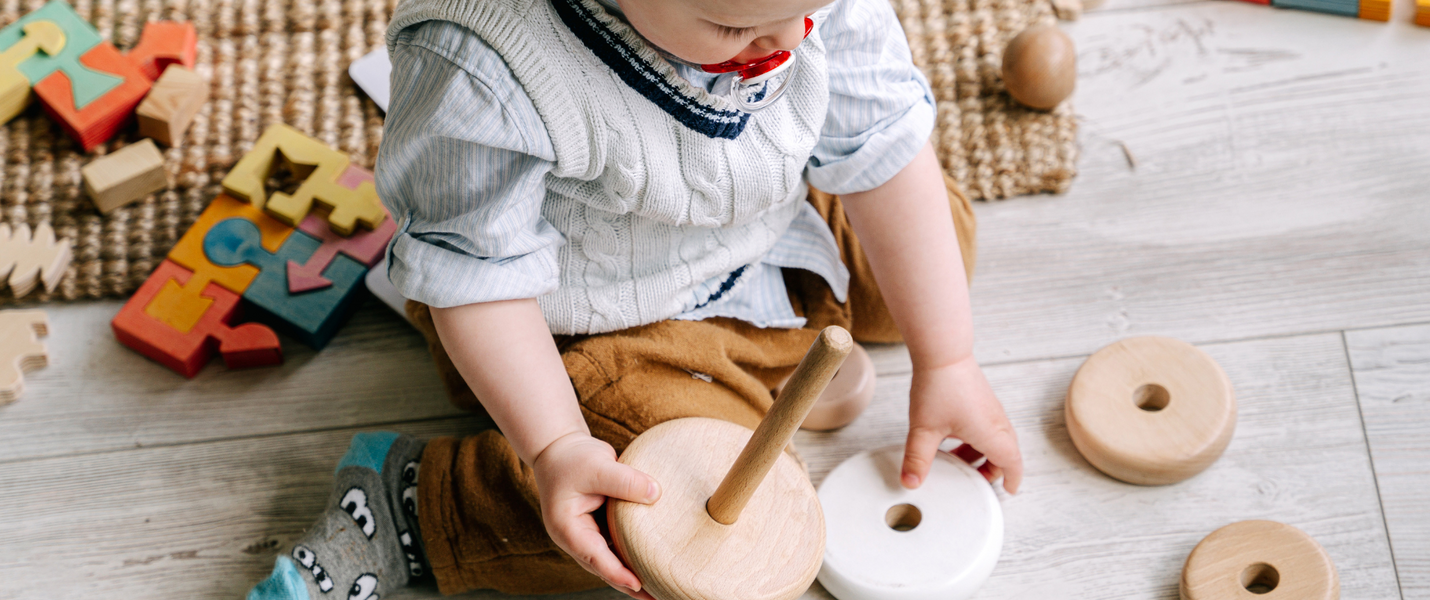Os Melhores Brinquedos para o Desenvolvimento do Bebé
