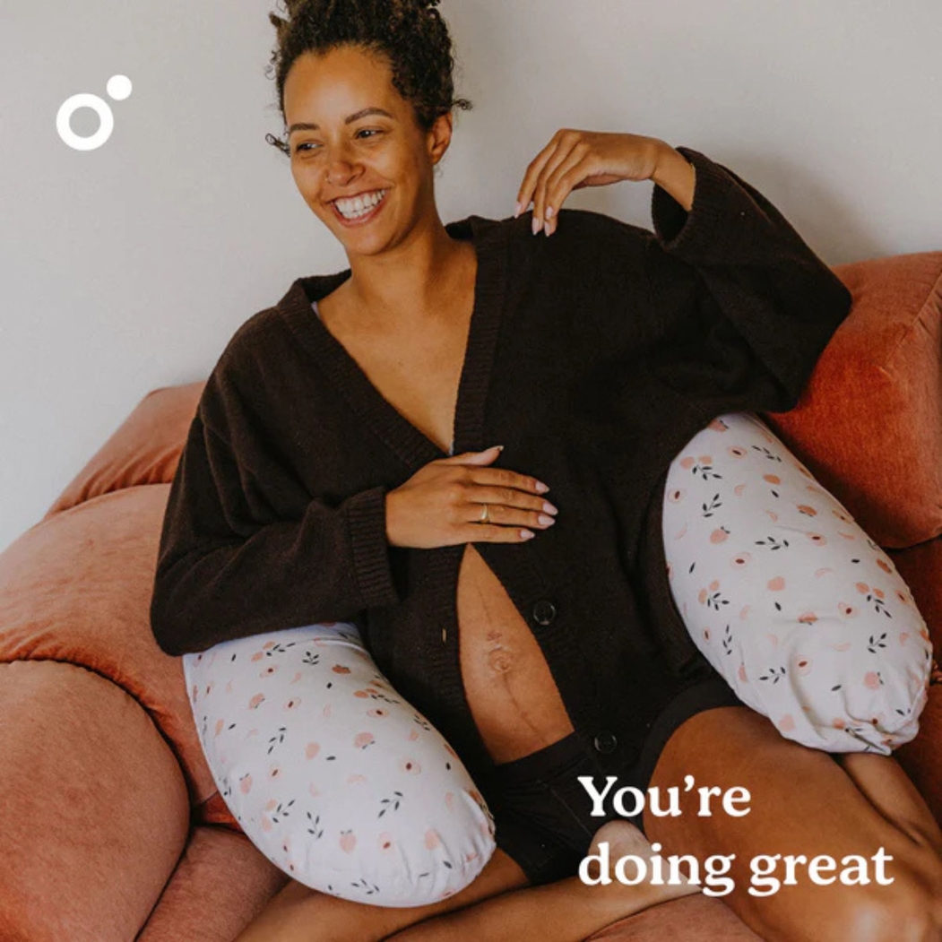 Almofada de Gravidez e Amamentação Doomoo Buddy Pêssego - Doomoo - 5B36