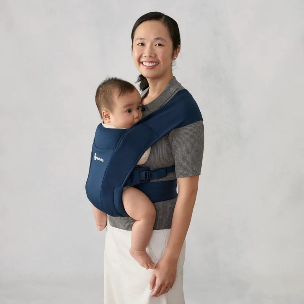 Porta-Bebés Ergobaby Embrace Midnight Blue - Ergobaby - BCEMAMIDBLU