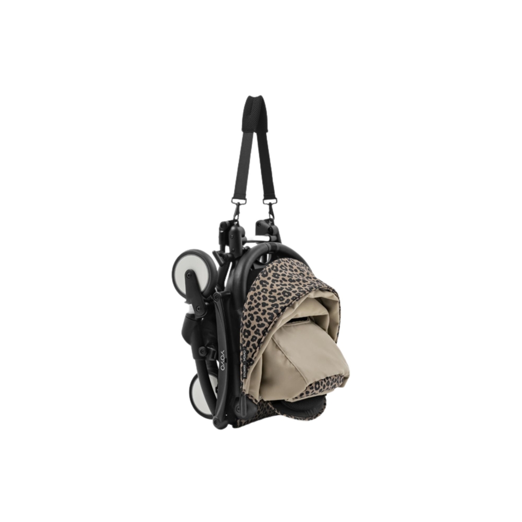 Carrinho de Bebé YOYO Black Stokke com Color Pack Leopard 6+ - Stokke - PACKYOYO010-001