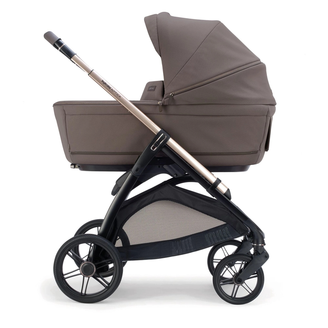 Carrinho de Bebé Trio Inglesina Aptica com Oferta Base Isofix Darwin 360º i-size - Inglesina - PACKAPTICA002-001