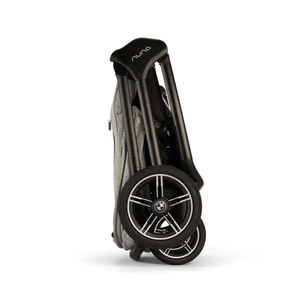 Carrinho de Passeio Nuna Triv Next BMW - Nuna - 8720874763406