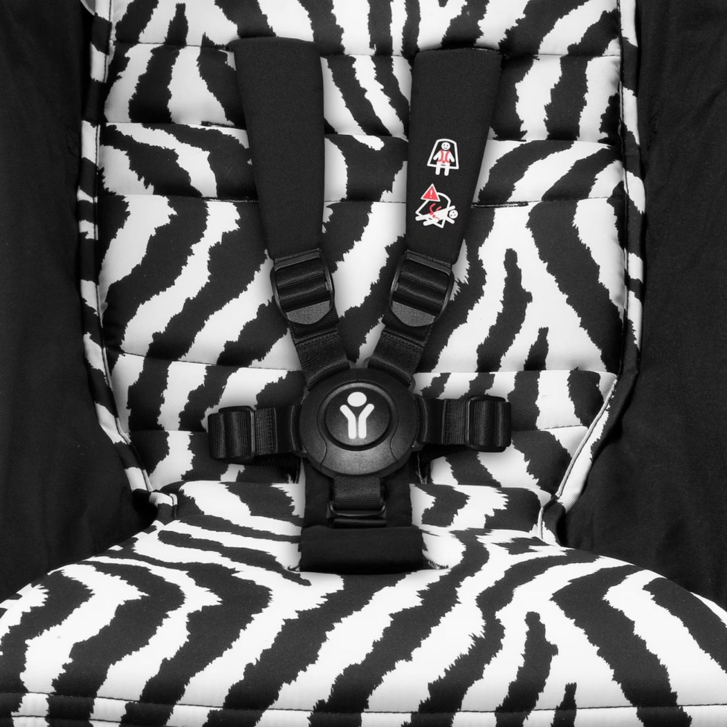 Carrinho de Bebé YOYO Black Stokke com Color Pack Zebra 6+ - Stokke - PACKYOYO011-001
