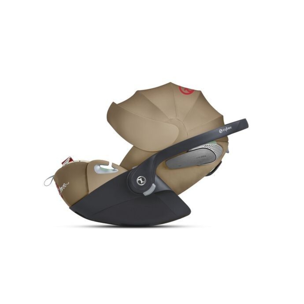 Babycoque Cybex Cloud T i-Size One Love by Karolina Kurkova - Cybex - 4063846404032