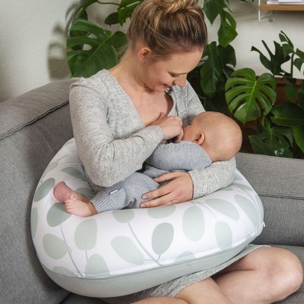 Almofada de Gravidez e Amamentação Doomoo Buddy Folhas Green Water - Doomoo - 5400653007954