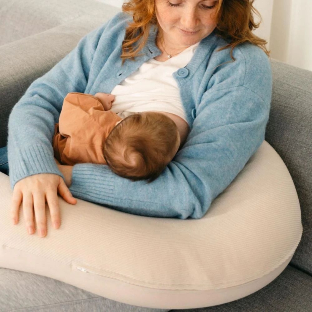 Almofada de Gravidez e Amamentação Doomoo Buddy Corduroy Sand - Doomoo - 5400653010725