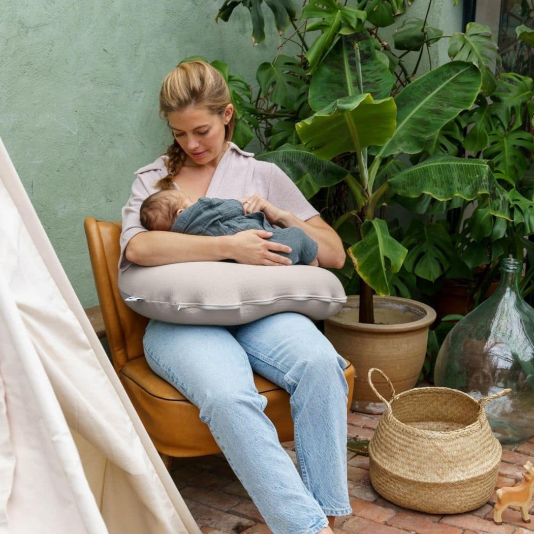 Almofada de Amamentação Doomoo Softy Tetra Jersey Sand - Doomoo - 5400653008791