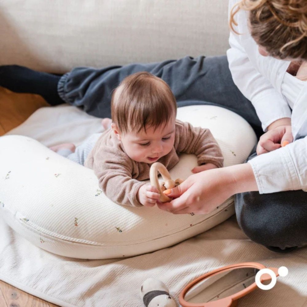 Almofada de Gravidez e Amamentação Doomoo Twisty 2 em 1 Sweety Cream - Doomoo - 5400653010404