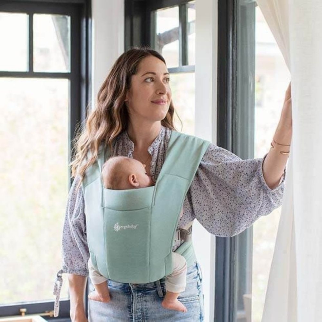 Porta-Bebés Ergobaby Embrace Jade - Ergobaby - 1220000204799