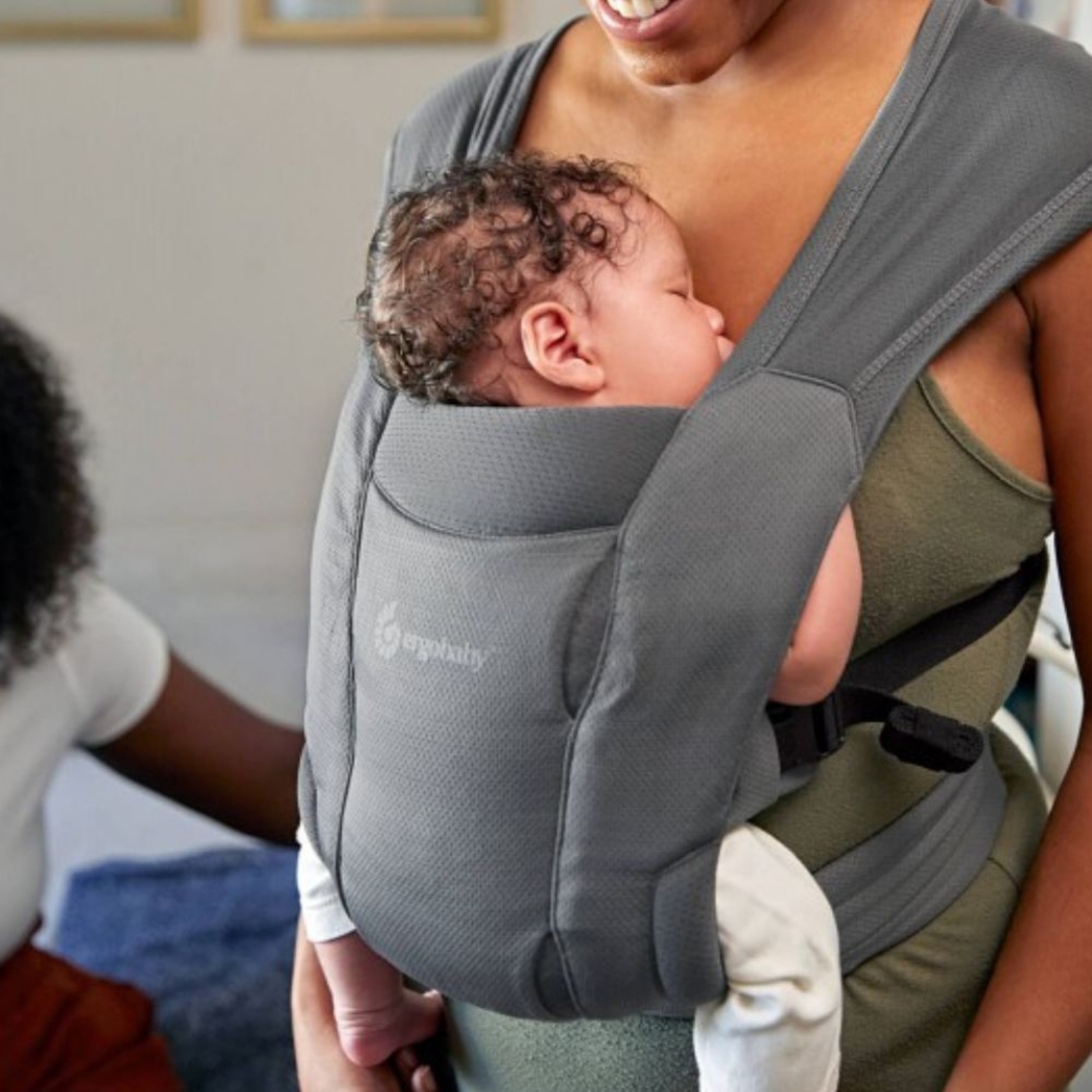 Porta-Bebés Ergobaby Embrace Soft Air Mesh Graphite Grey - Ergobaby - 1220000205130