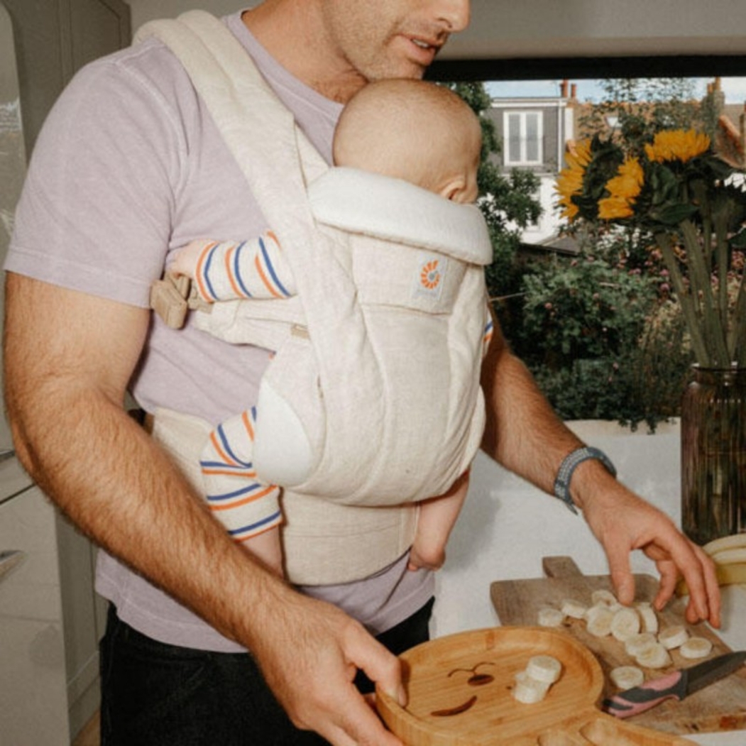 Porta-Bebés Ergobaby Omni Deluxe Lino Natural - Ergobaby - 1220000210004