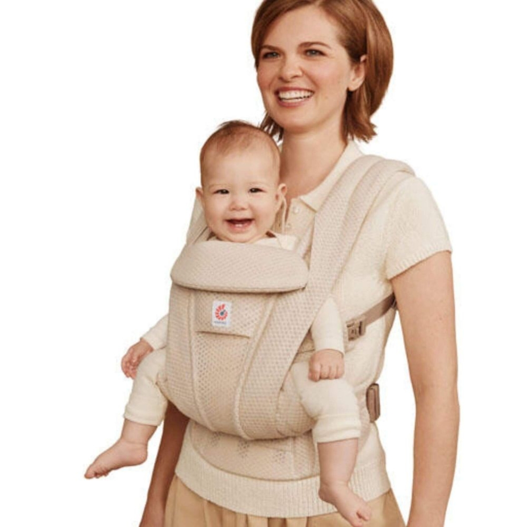 Porta-Bebés Ergobaby Omni Deluxe Mesh Natural Beige - Ergobaby - 1220000209954