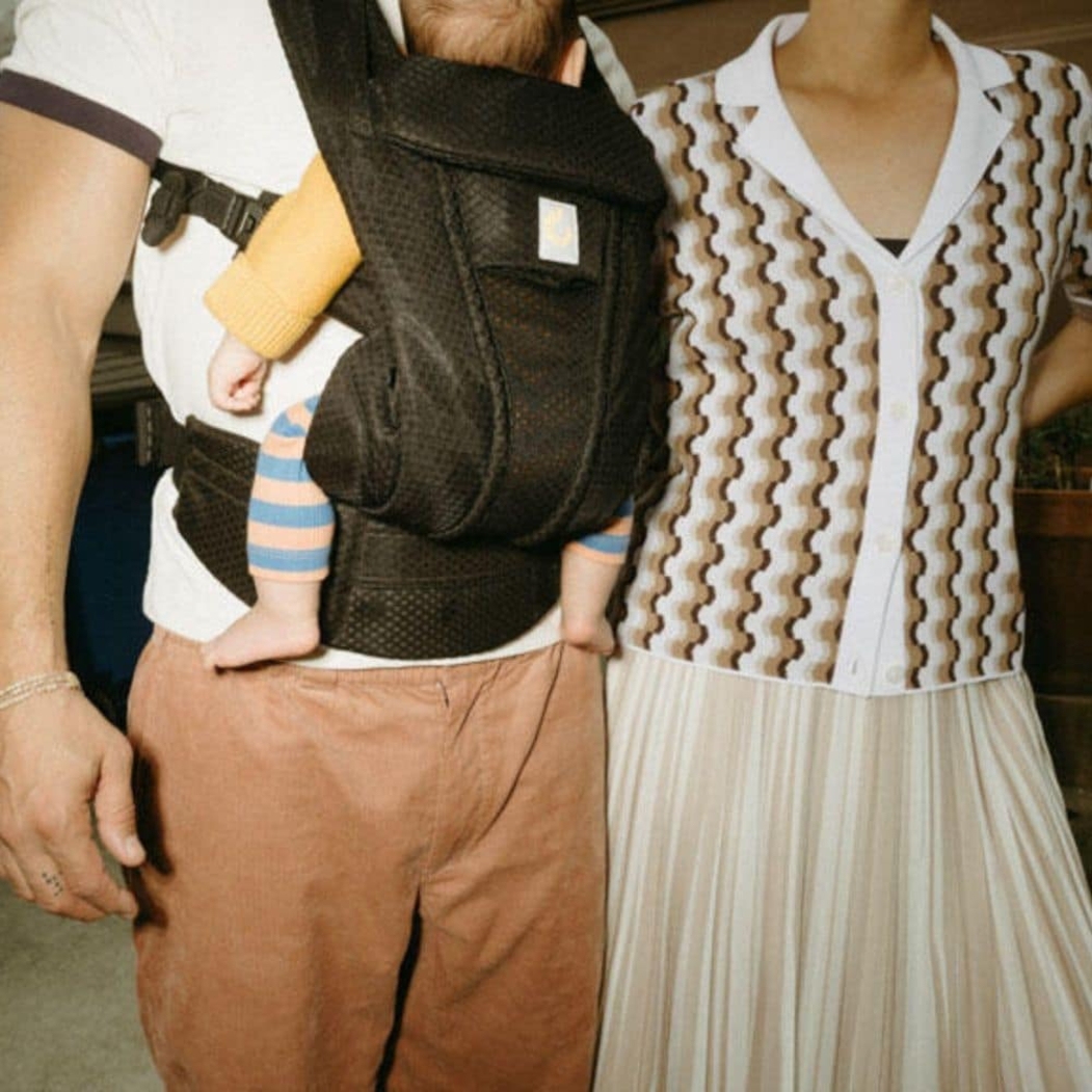 Porta-Bebés Ergobaby Omni Deluxe Mesh Onyx Black - Ergobaby - 1220000209930