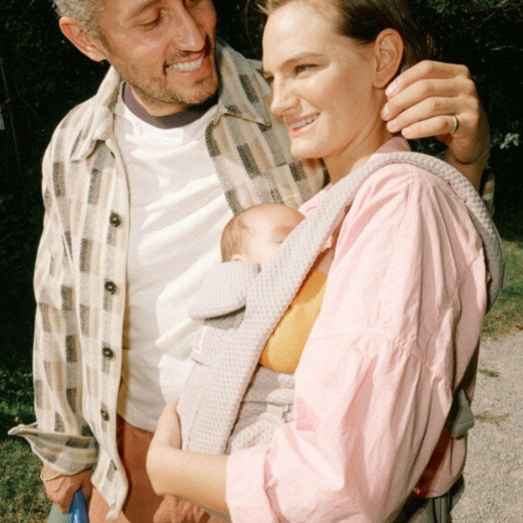 Porta-Bebés Ergobaby Omni Deluxe Mesh Pearl Grey - Ergobaby - 1220000209916