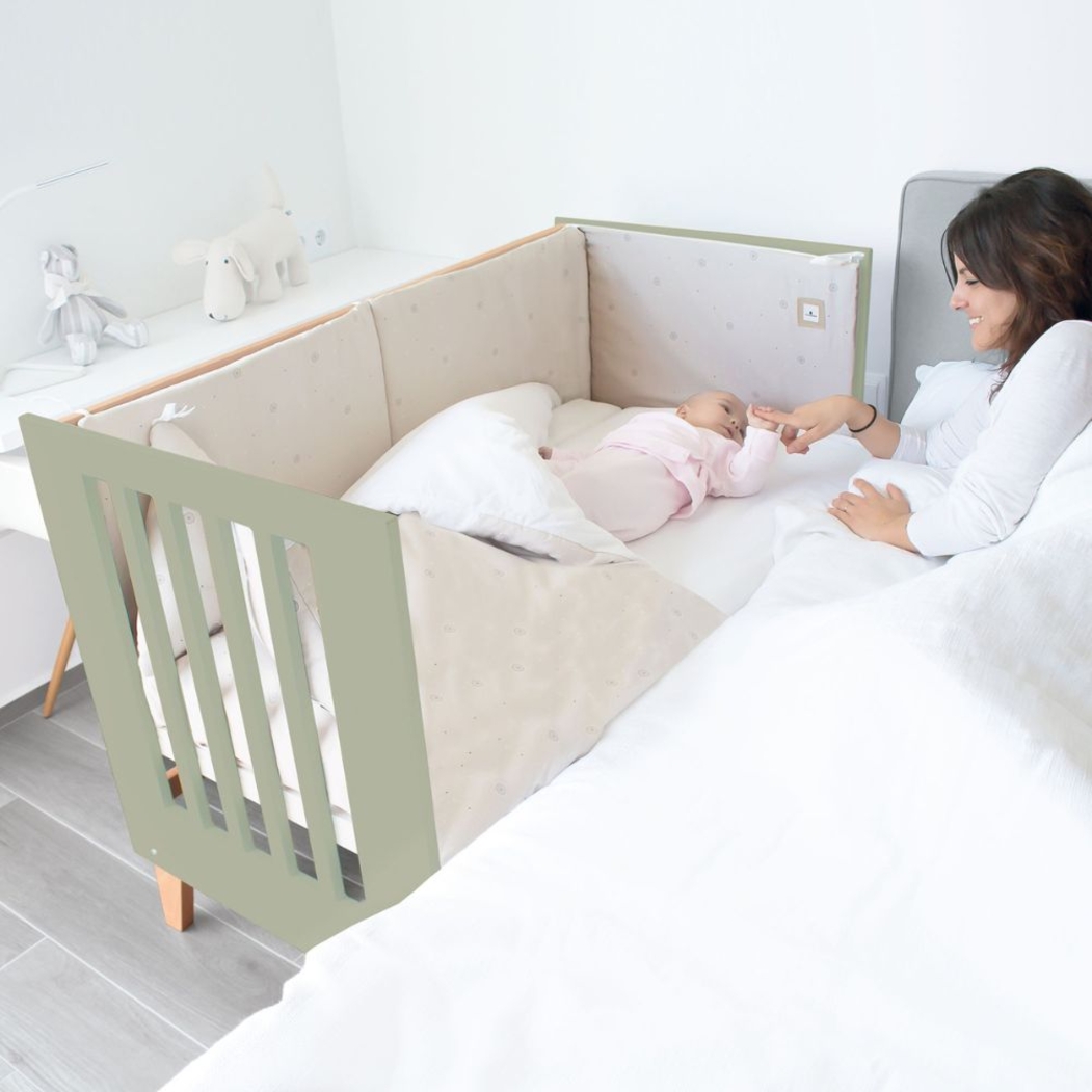 Berço Convertível Alondra Nexor Wood | Erba 4 em 1 com Barra Infantil, Kit Co-Sleeping e Têxteis - Alondra - NEXOR-K14-M5695-TX127