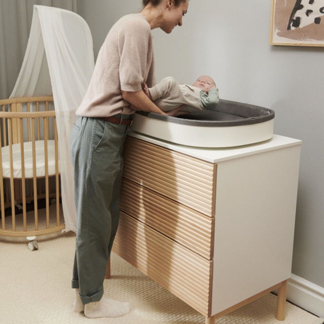 Cómoda com Gavetas Stokke Sleepi White com Pés Natural - Stokke - PACKSLEEPI001-001